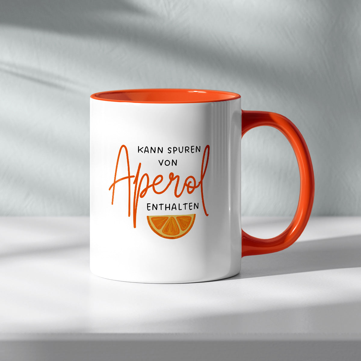 KANN SPUREN VON APEROL ENTHALTEN - TASSE
