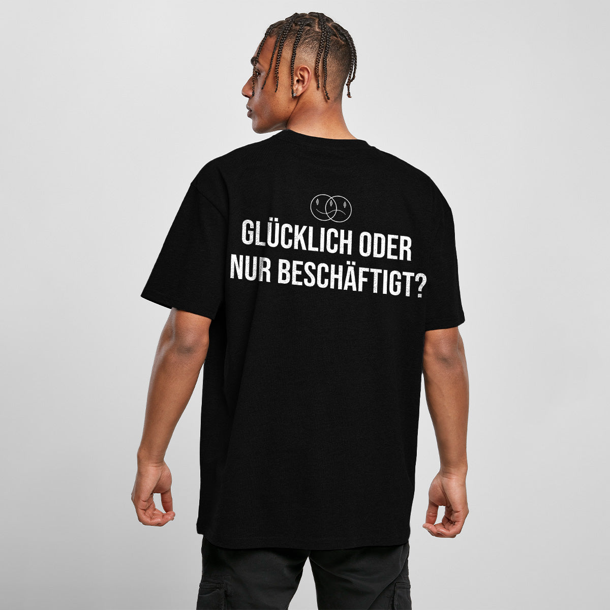 GLÜCKLICH ODER NUR BESCHÄFTIGT OVERSIZED CLASSIC TEE | STREETWEAR
