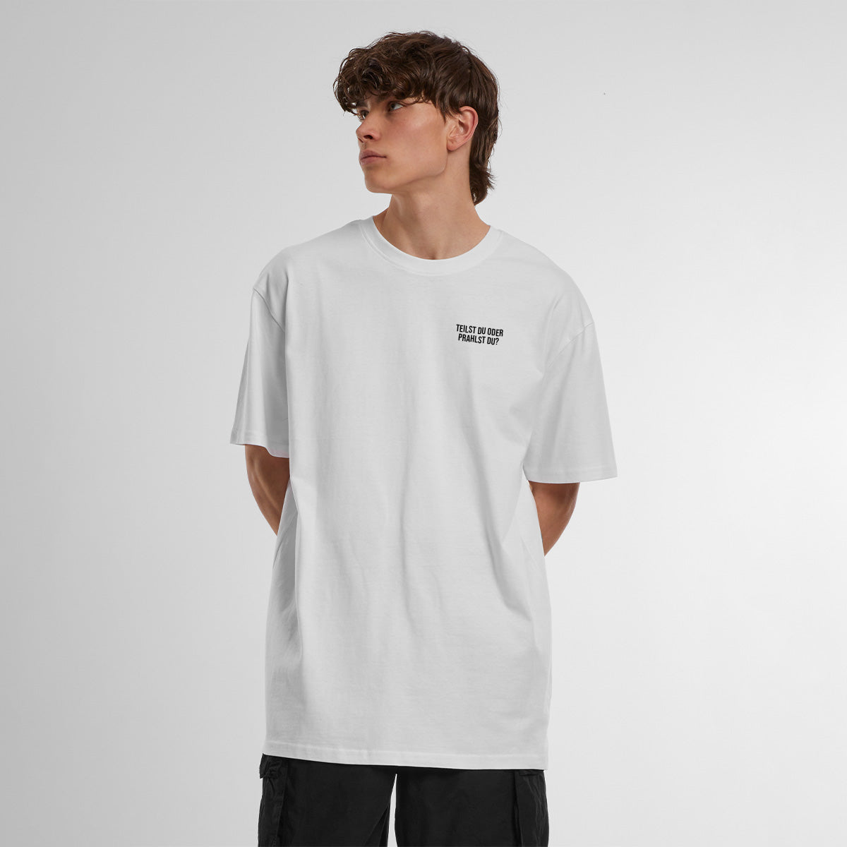 TEILST DU ODER PRAHLST DU OVERSIZED CLASSIC TEE | STREETWEAR